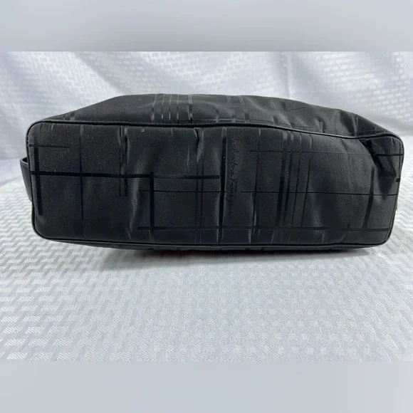 Salvatore Ferragamo Black Shoilder Bag in VGUC- - Picture 10 of 11